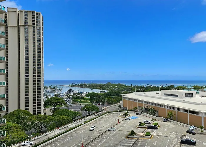 Ocean View Room At Ala Moana Hotel- Fees Include